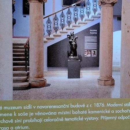 Vichova Vila_1935 - Funkcionalisticky Skvost V Horicich V Podkrkonosi